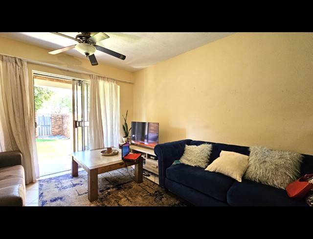 2 BEDROOM APARTMENT FOR SALE IN MOOIKLOOF RIDGE